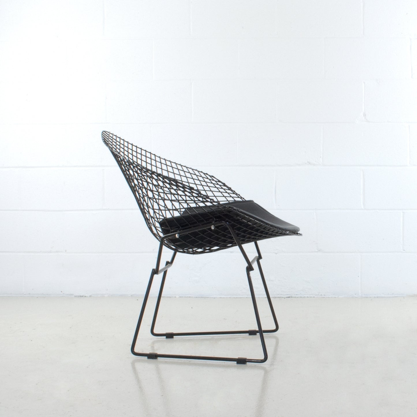 Bertoia Diamond Chair