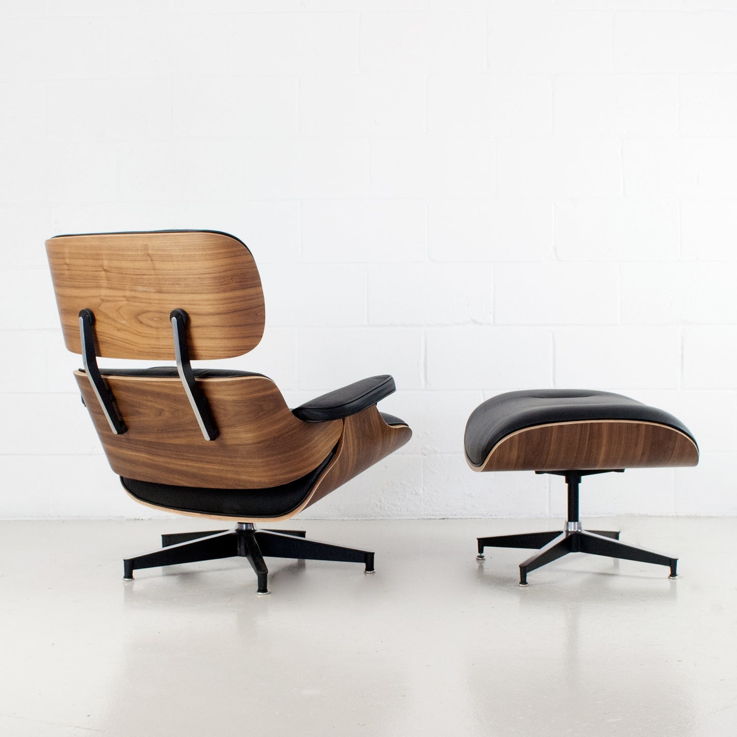 Modern Office Lounge Chair and Ottoman