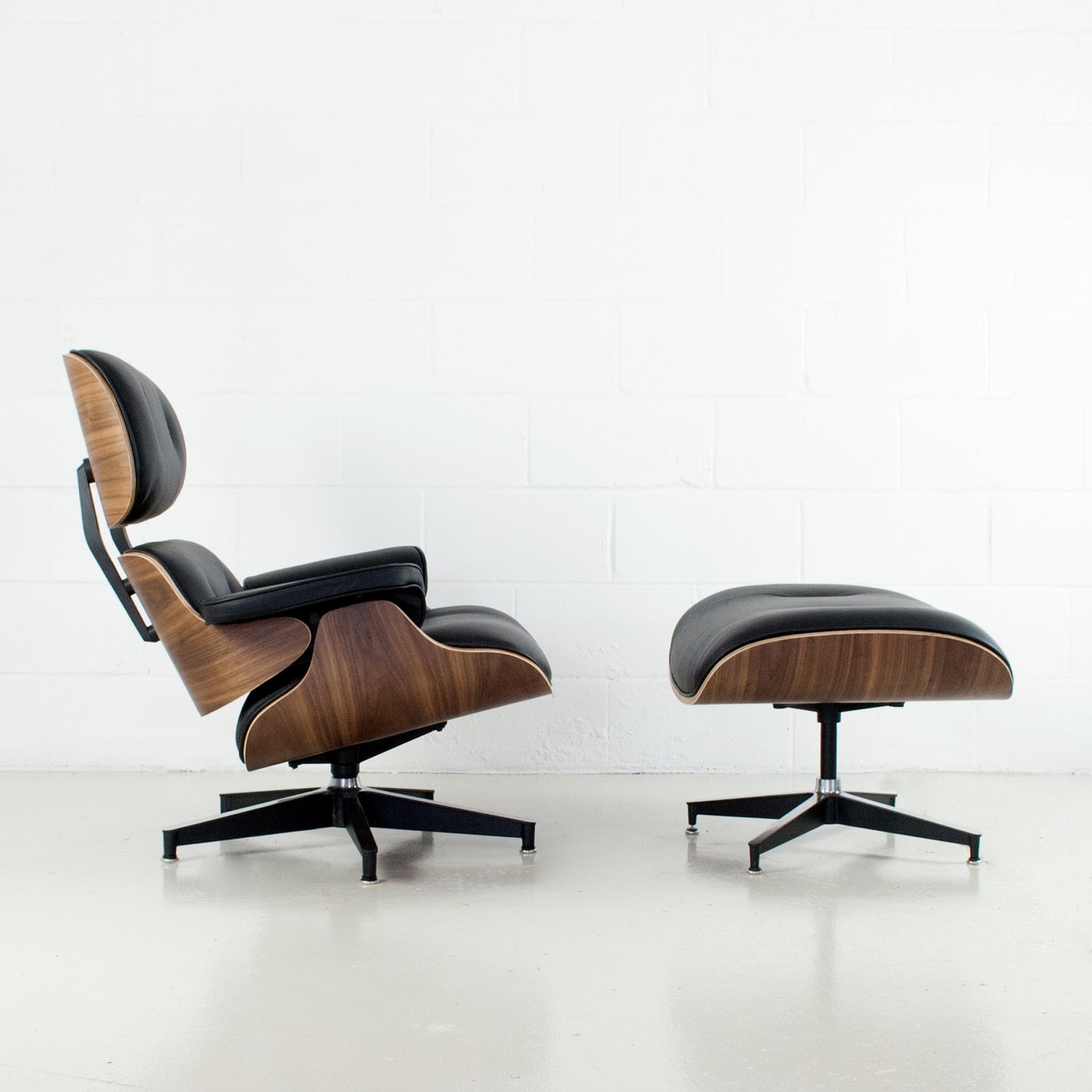 Modern Office Lounge Chair and Ottoman