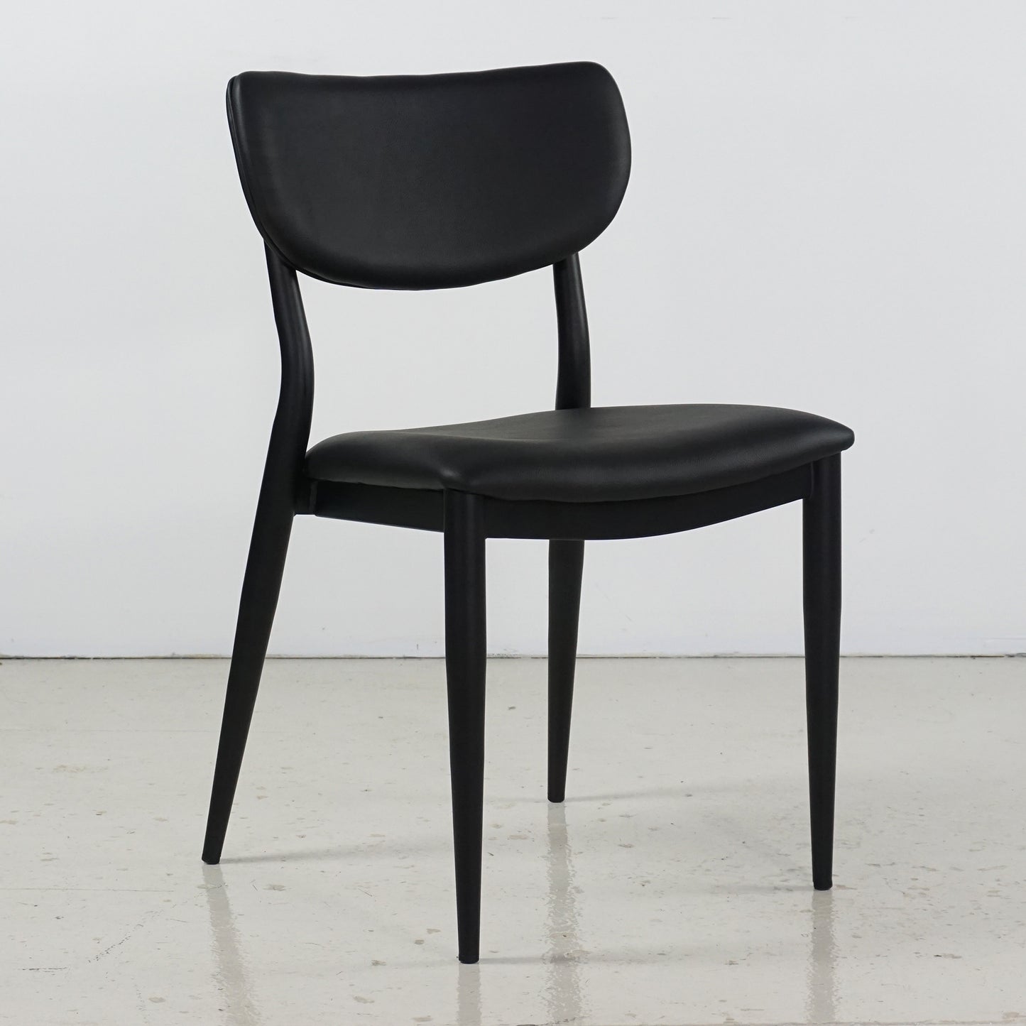 Vannie Chair