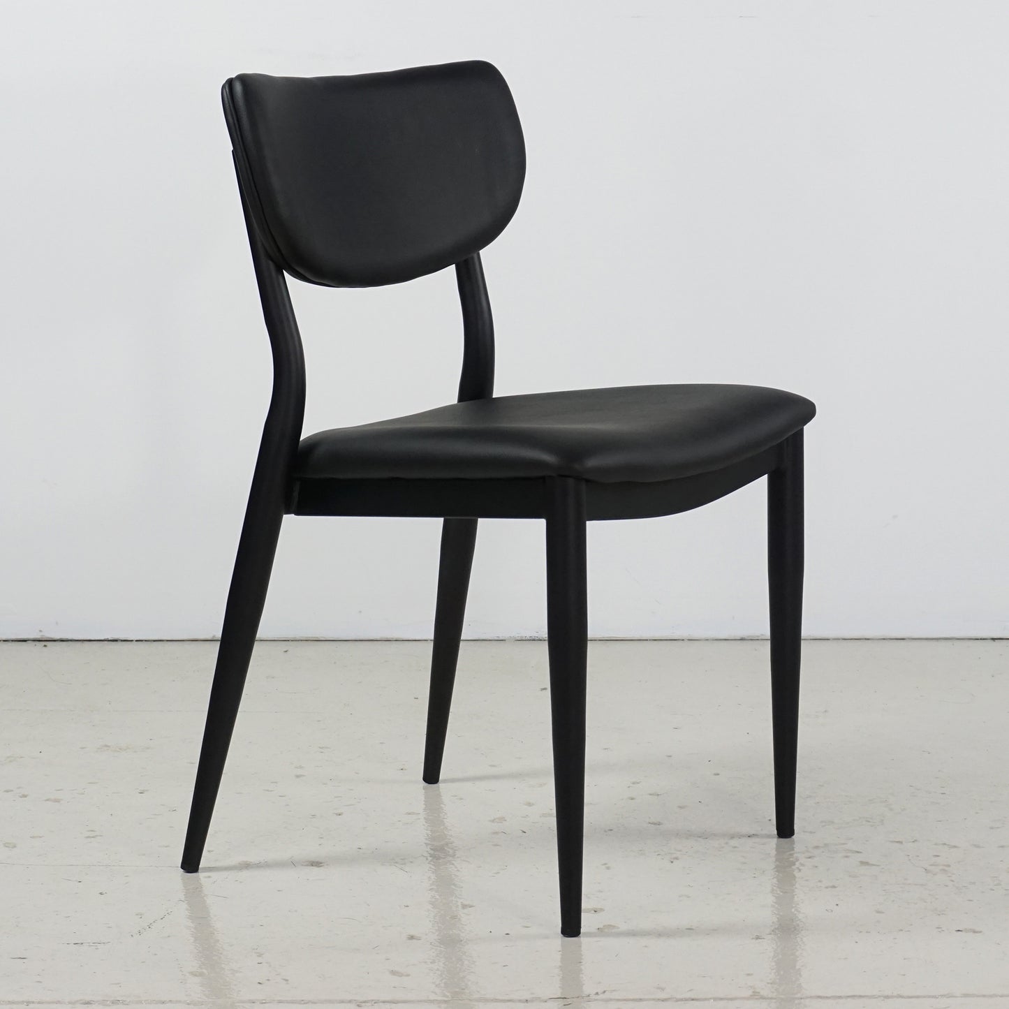 Vannie Chair