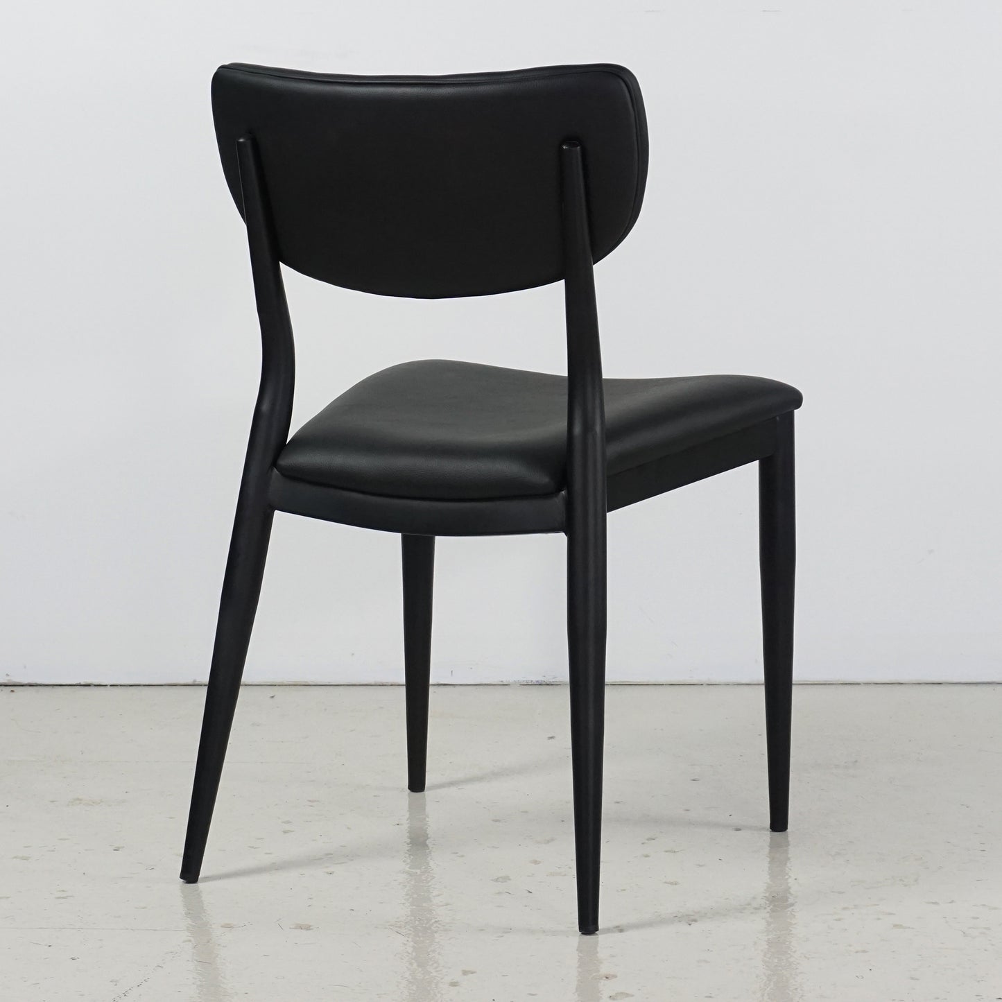 Vannie Chair